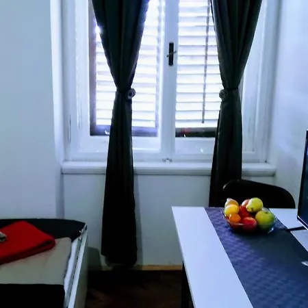 Guest house Zpula Center And
