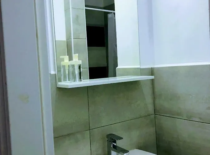 게스트하우스 Zpula Center And 2*