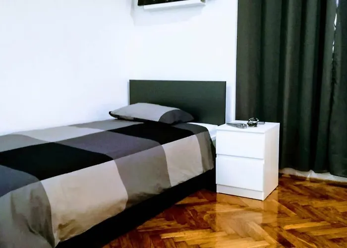 Zpula Center And 게스트하우스