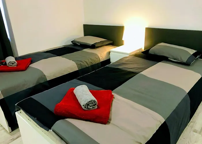 게스트하우스 Zpula Center And 2*