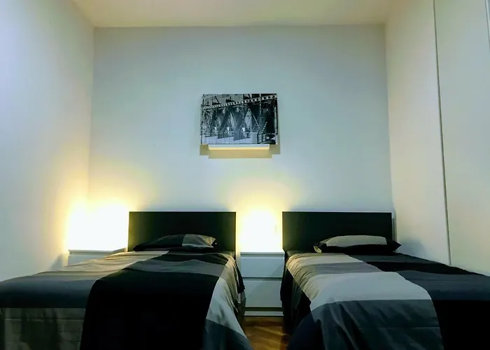 Zpula Center And 게스트하우스 풀라