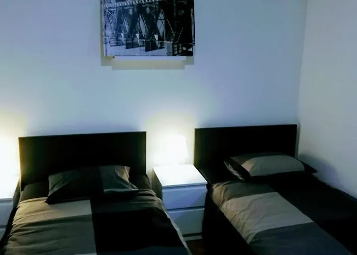 게스트하우스 Zpula Center And 2*