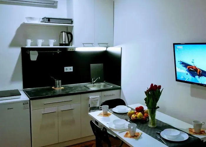 Zpula Center And 2* 풀라