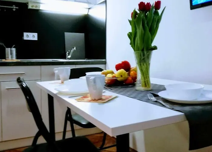 게스트하우스 Zpula Center And 2*