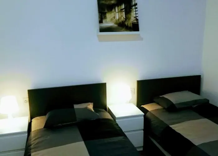 Zpula Center And 게스트하우스 풀라