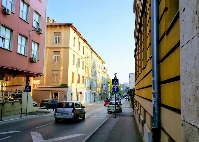 Zpula Center And 2* 풀라